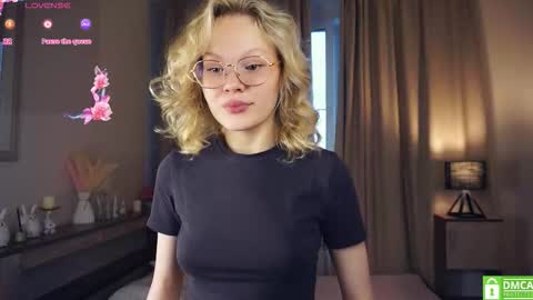 Snapshot of mishagiarrusso chatting on September 2025 02:51:02 PM Your Betty online show from September 2025 02:51:02 PM