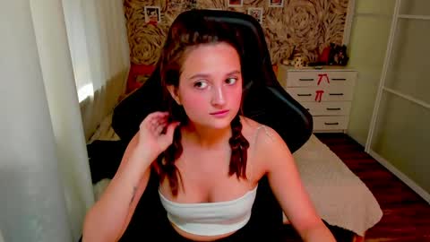 mishel_a_mur online show from May 2026 12:38:01 AM