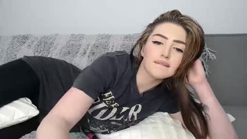 Elora online show from September 2025 07:13:02 AM