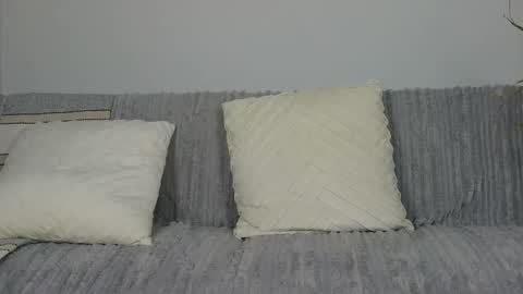 Elora online show from October 2025 12:23:02 PM