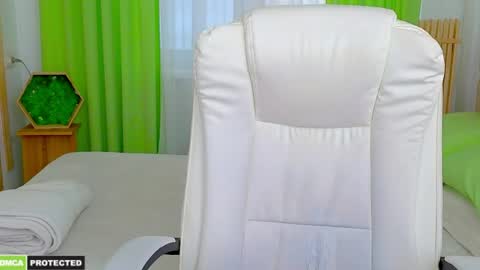 Snapshot of miss___alisa chatting on April 2026 03:09:01 PM Alisa NONNUDE online show from April 2026 03:09:01 PM