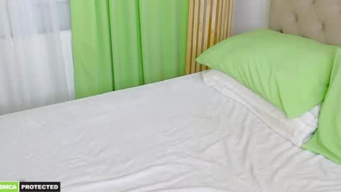 Snapshot of miss___alisa chatting on April 2026 08:57:02 PM Alisa NONNUDE online show from April 2026 08:57:02 PM