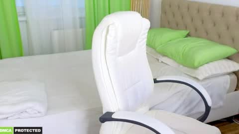 Snapshot of miss___alisa chatting on May 2026 04:34:02 PM Alisa NONNUDE online show from May 2026 04:34:02 PM