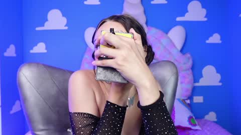 Sara online show from January 2025 09:25:02 PM