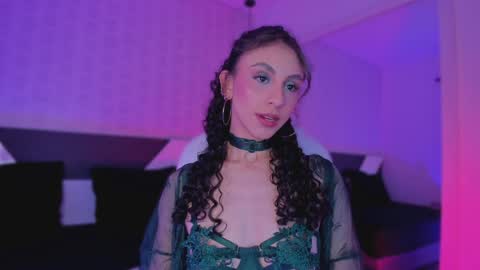 Charlotte online show from February 2025 05:18:02 AM