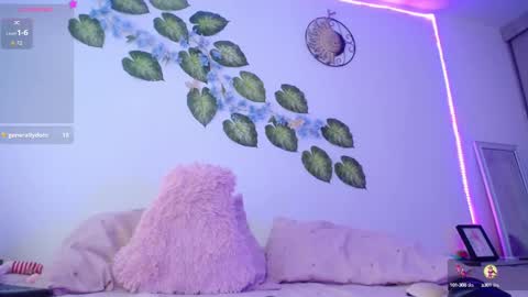 Snapshot of miss__saenz chatting on October 2025 10:07:01 PM online show from October 2025 10:07:01 PM