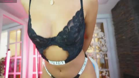 Zoe online show from April 2026 06:10:02 PM
