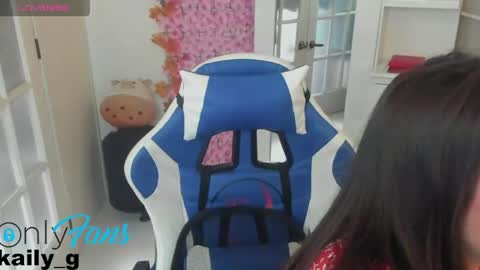 miss_adams01 online show from May 2026 07:00:01 PM