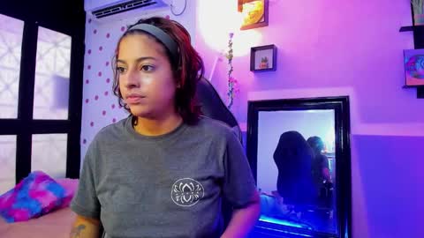 Akemi 3 online show from October 2025 01:11:02 PM