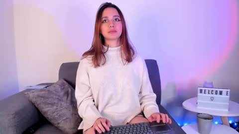Snapshot of miss_alexa2 chatting on February 2025 04:44:01 PM Alexa Sarmiento online show from February 2025 04:44:01 PM