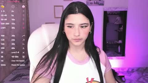 Snapshot of miss_alice0 chatting on October 2025 07:36:02 PM Alice online show from October 2025 07:36:02 PM