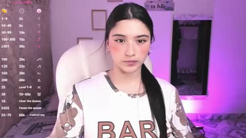 Snapshot of miss_alice0 chatting on October 2025 06:47:01 AM Alice online show from October 2025 06:47:01 AM