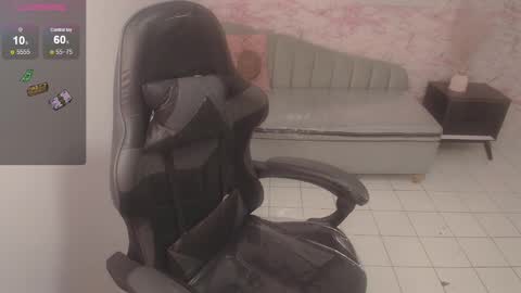 Snapshot of miss_andrea_t chatting on January 2025 10:59:01 AM andrea online show from January 2025 10:59:01 AM