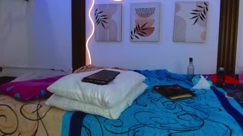 Merie online show from March 2026 08:58:02 PM