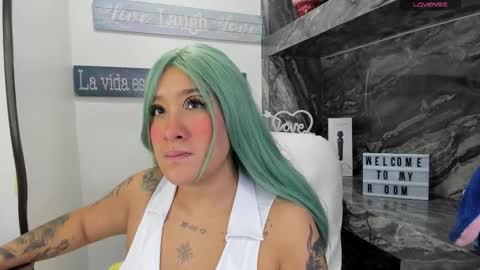 Danika online show from November 2025 10:59:01 AM