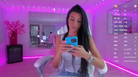 miss_diamond__ online show from May 2026 05:23:02 AM