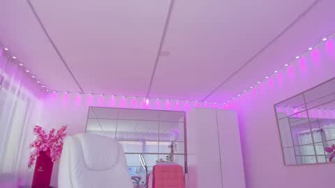 miss_diamond__ online show from May 2026 10:36:01 AM