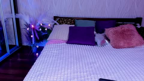 Snapshot of miss_elias chatting on December 2024 05:18:02 PM Elia online show from December 2024 05:18:02 PM