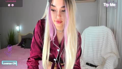 Snapshot of miss_elias chatting on January 2025 04:30:02 PM Elia online show from January 2025 04:30:02 PM