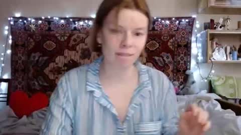 Snapshot of miss_elistia_ chatting on January 2025 12:24:01 PM Elis online show from January 2025 12:24:01 PM