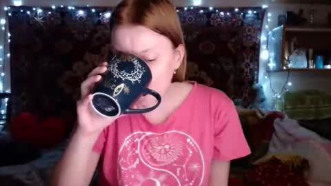 Snapshot of miss_elistia_ chatting on February 2025 03:27:01 PM Elis online show from February 2025 03:27:01 PM