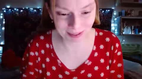 Snapshot of miss_elistia_ chatting on February 2025 03:19:01 PM Elis online show from February 2025 03:19:01 PM