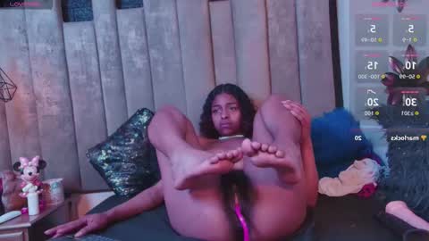 miss_evans_ online show from January 2026 02:43:01 PM