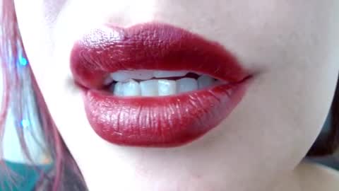 Snapshot of miss_evoleth2 chatting on January 2025 07:51:01 PM Miss Evoleth online show from January 2025 07:51:01 PM