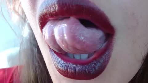 Snapshot of miss_evoleth2 chatting on October 2025 07:37:01 PM Miss Evoleth online show from October 2025 07:37:01 PM