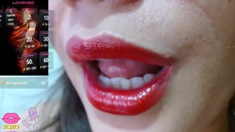 Snapshot of miss_evoleth2 chatting on October 2025 04:25:02 PM Miss Evoleth online show from October 2025 04:25:02 PM