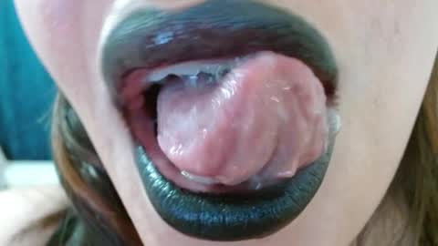 Miss Evoleth online show from April 2026 12:39:01 AM