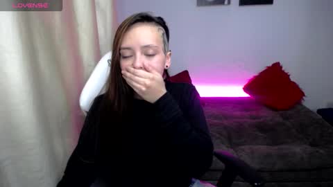 miss_foxxy_ online show from October 2025 09:08:01 AM