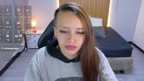 miss_foxxy_ online show from October 2025 07:49:02 AM