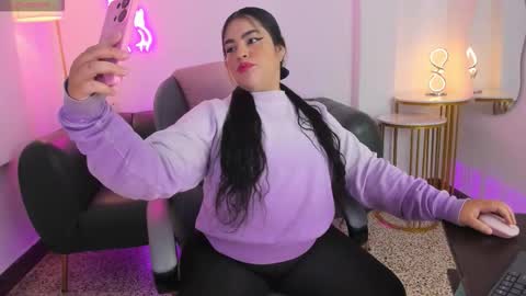 Francheska online show from November 2025 11:43:02 AM