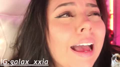  Elisabeth  IG galax xxia       online show from December 2025 01:02:01 AM