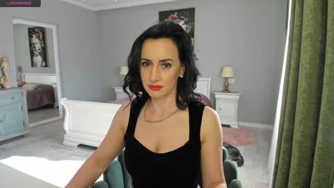 Miss Giulia online show from January 2025 09:59:02 AM