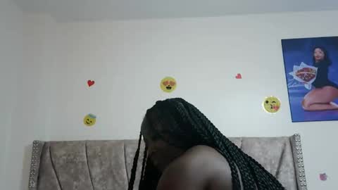 miss_godess online show from November 2025 03:23:01 PM