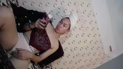 Snapshot of miss_heart24 chatting on September 2025 02:12:02 AM KITTY online show from September 2025 02:12:02 AM