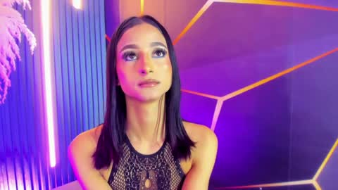 Snapshot of miss_isa19 chatting on May 2026 04:04:02 PM miss_isa19 online show from May 2026 04:04:02 PM