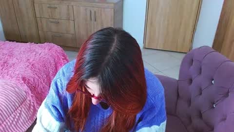 Snapshot of miss_issaa chatting on February 2025 09:43:01 AM Isabella online show from February 2025 09:43:01 AM