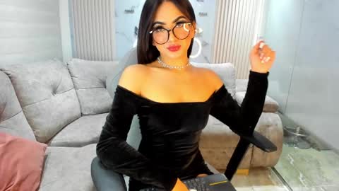 Snapshot of miss_ivyy chatting on March 2025 02:30:02 AM miss_ivyy online show from March 2025 02:30:02 AM