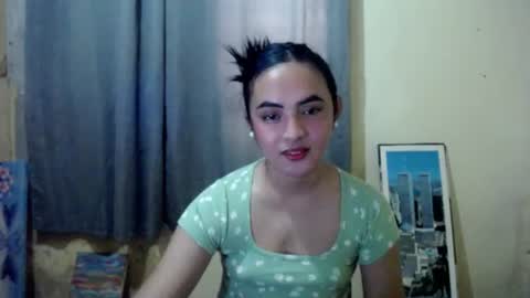 Snapshot of miss_jasmine_69x chatting on June 2026 04:17:02 AM Miss jasmine online show from June 2026 04:17:02 AM