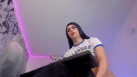 Kendall online show from May 2026 11:45:02 PM