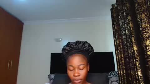 Snapshot of miss_kiarrafit chatting on March 2025 08:33:02 AM Miss Kiarrafit online show from March 2025 08:33:02 AM