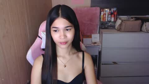 Snapshot of miss_lei18 chatting on March 2025 03:24:01 PM leii online show from March 2025 03:24:01 PM