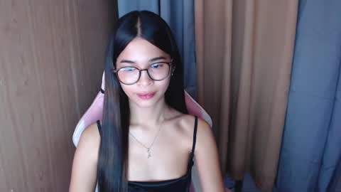Snapshot of miss_lei18 chatting on March 2025 04:28:01 AM leii online show from March 2025 04:28:01 AM