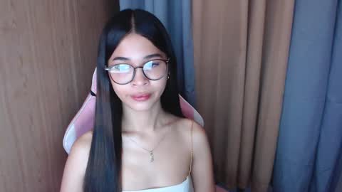 Snapshot of miss_lei18 chatting on March 2025 02:20:01 AM leii online show from March 2025 02:20:01 AM