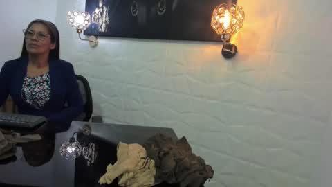 Snapshot of miss_lucero1 chatting on February 2025 05:22:01 PM lucero online show from February 2025 05:22:01 PM
