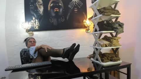 Snapshot of miss_lucero1 chatting on February 2025 01:22:01 AM lucero online show from February 2025 01:22:01 AM