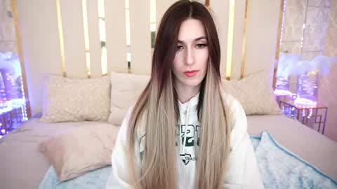 Snapshot of miss_martini chatting on December 2024 10:23:02 AM online show from December 2024 10:23:02 AM